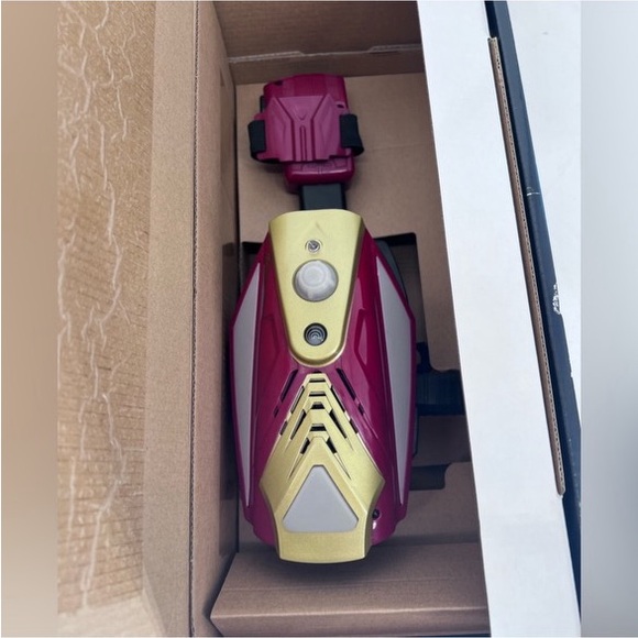 NIB Hasbro Playmation Marvel Avengers Starter Pack - Picture 14 of 16